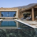 Discovering the Best Luxury Resorts and Villas in Greece